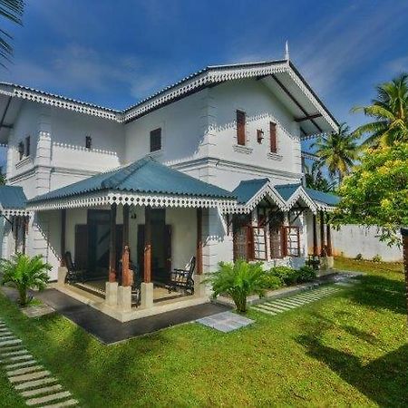 Headman House Antique Villa - A Seaside Royal Stay Ахангама Екстериор снимка