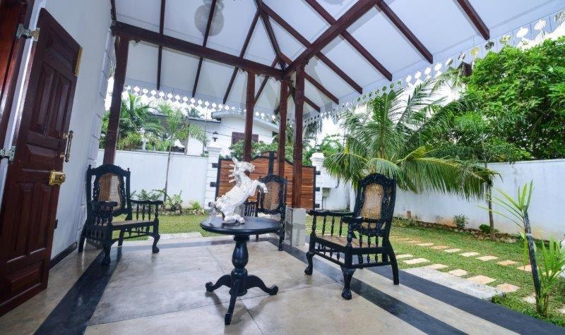 Headman House Antique Villa - A Seaside Royal Stay Ахангама Екстериор снимка