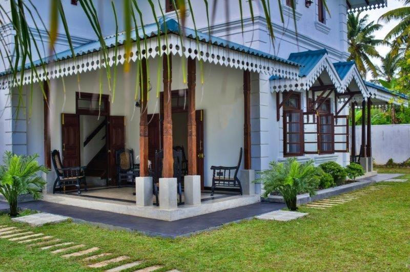 Headman House Antique Villa - A Seaside Royal Stay Ахангама Екстериор снимка